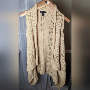 M 100% cotton sleeveless sweater. INC International Concepts Petite